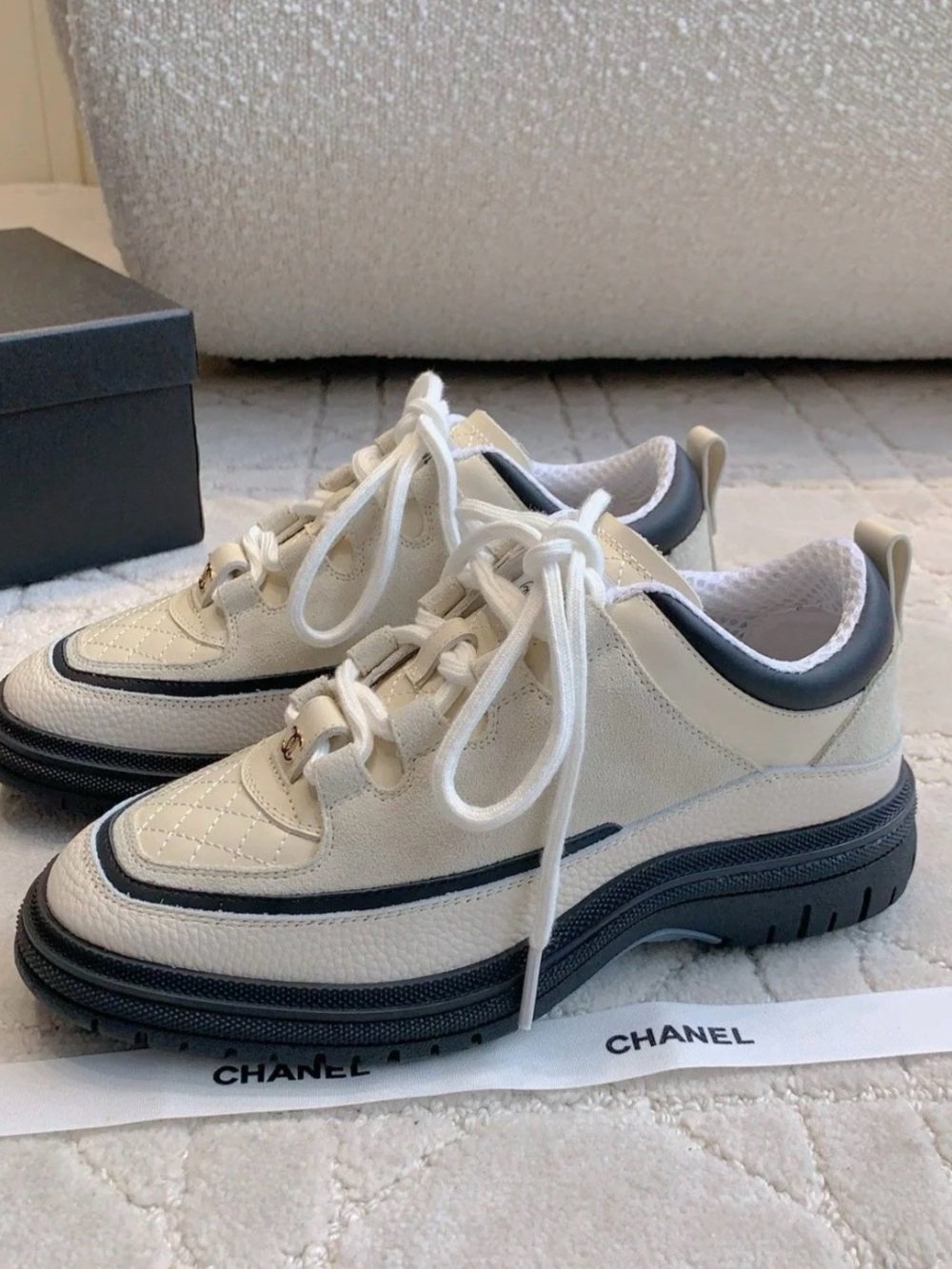 25S Cream and Black Quilted-Detail Calfskin Sneakers